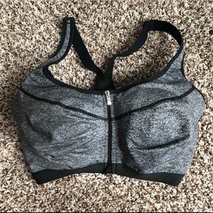 Front Clasped Sports Bra